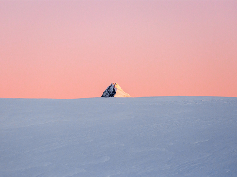 Mt Aspiring photographed by Mark Clinton