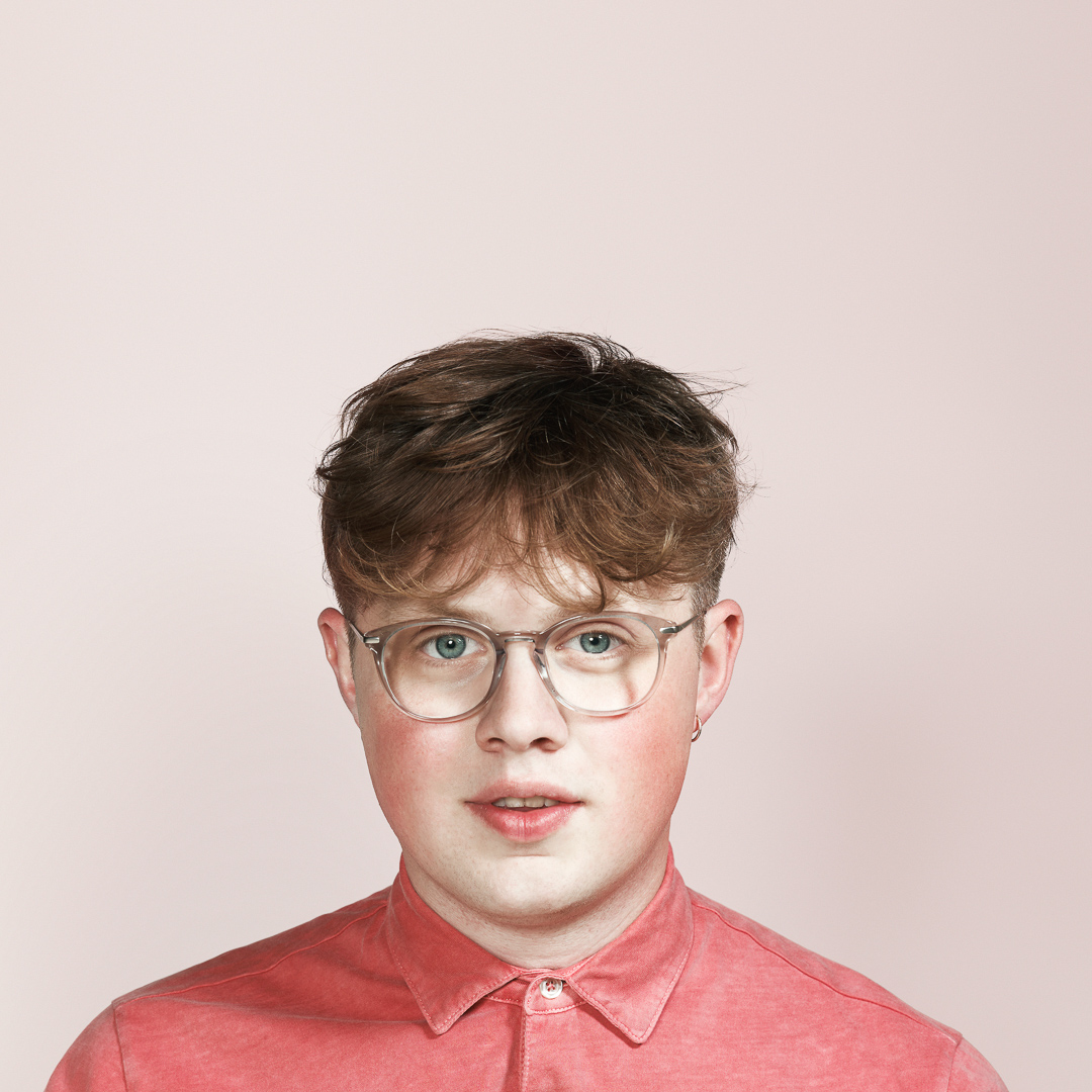 Portrait Photographer Jouk Oosterhof for LINDA Magazine 