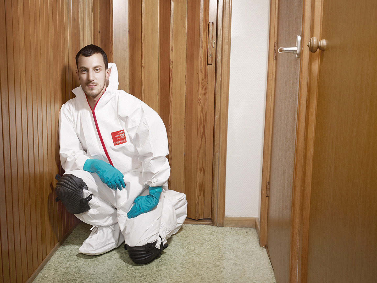 Crime Scene Cleaners photographed by Jouk Oosterhof for LINDA Mag