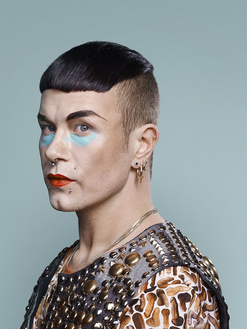 Volkskrant Bas Kosters photographed by Jouk Oosterhof