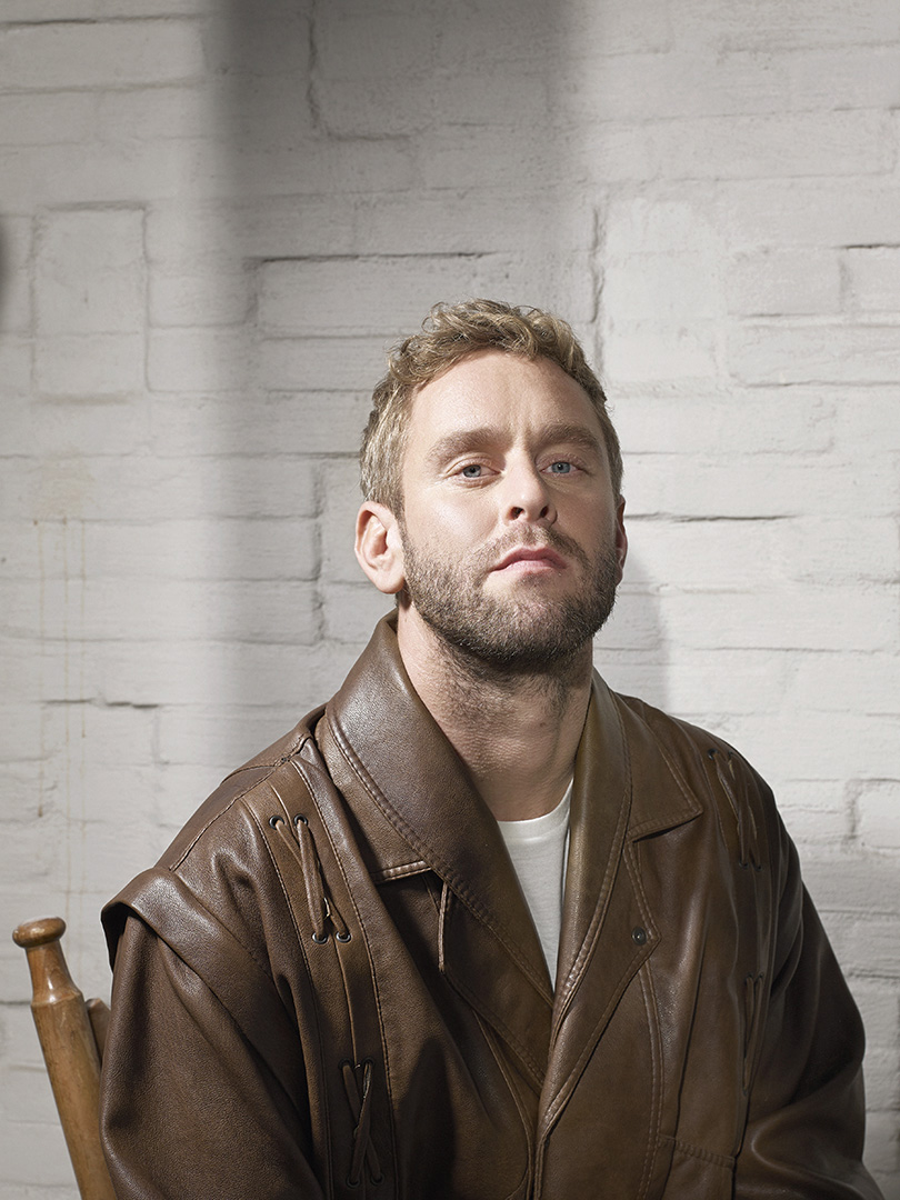 Tim Den Besten photographed by Jouk Oosterhof for de Volkskrant