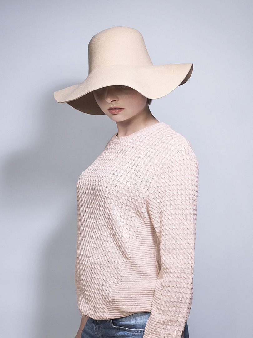 Abuse photographed by Jouk Oosterhof for LINDA