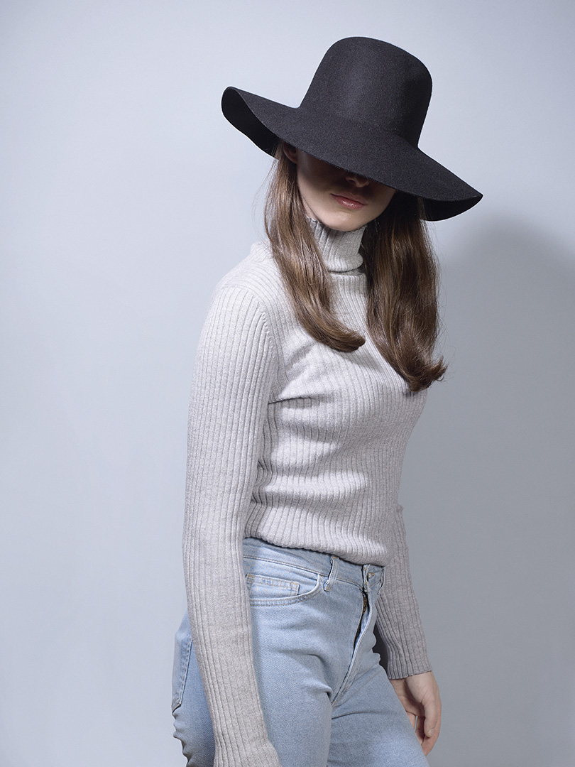 Abuse photographed by Jouk Oosterhof for LINDA